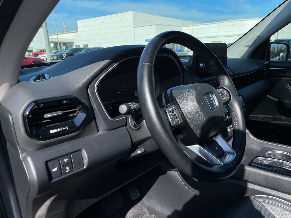 Certified 2025 Honda Pilot Elite image 31