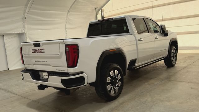Used 2024 GMC Sierra 2500 Denali w/ Denali Reserve Package AWD/4WD image 4