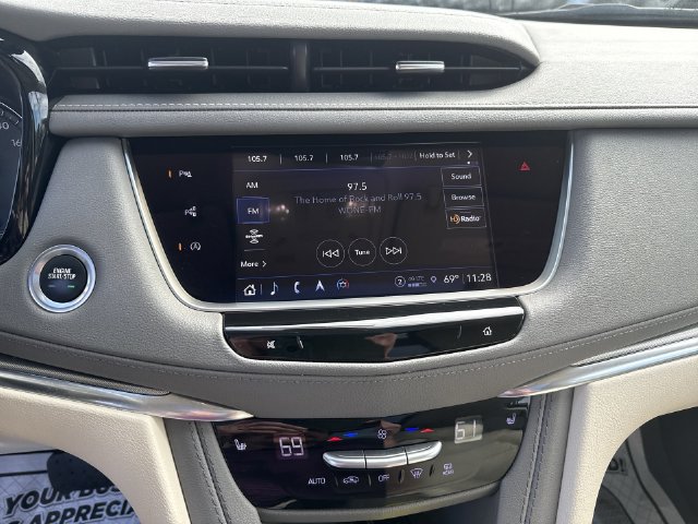 Used 2023 Cadillac XT5 Premium Luxury w/ Technology Package AWD/4WD image 20