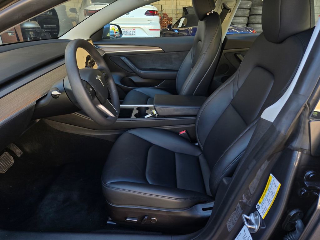 Used 2023 Tesla Model 3 Standard Range image 15
