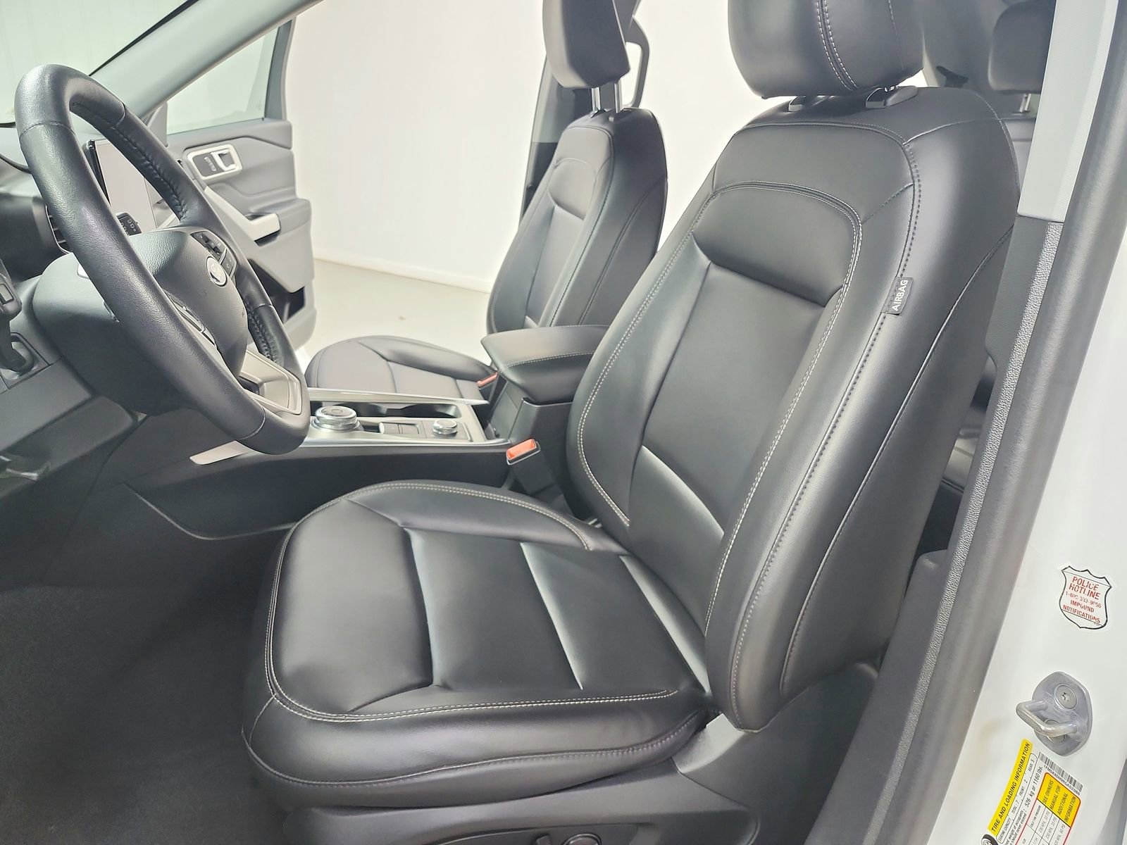 Used 2024 Ford Explorer XLT w/ Equipment Group 202A image 19