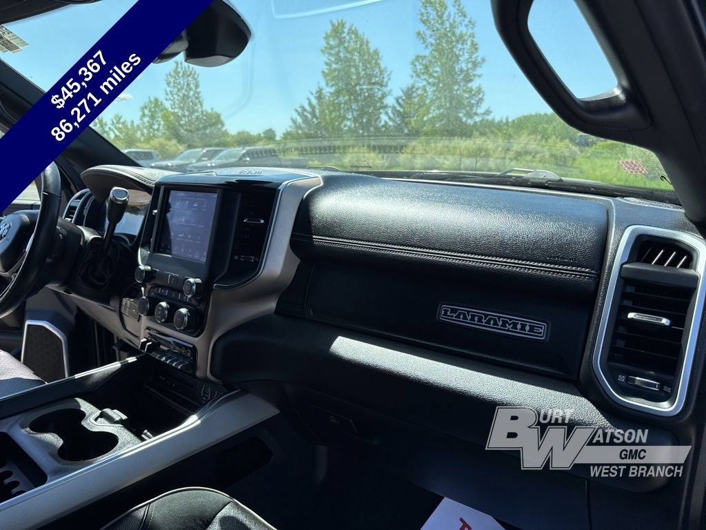 Used 2019 RAM 2500 Laramie w/ Black Appearance Package AWD/4WD image 44