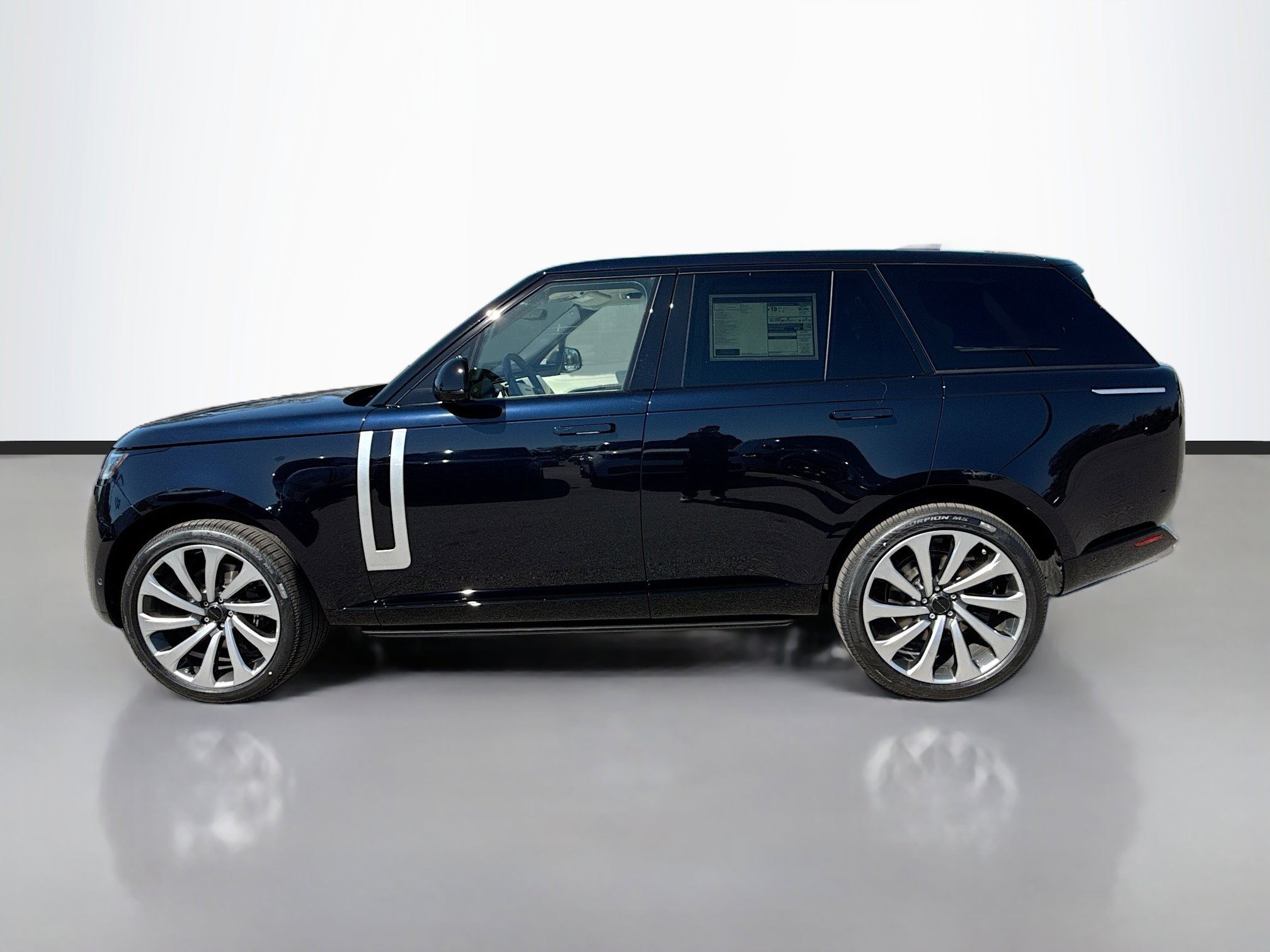 New 2026 Land Rover Range Rover Autobiography image 2