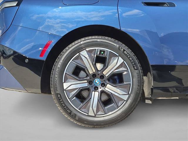Used 2024 BMW iX xDrive50 w/ Sport Package AWD/4WD image 24