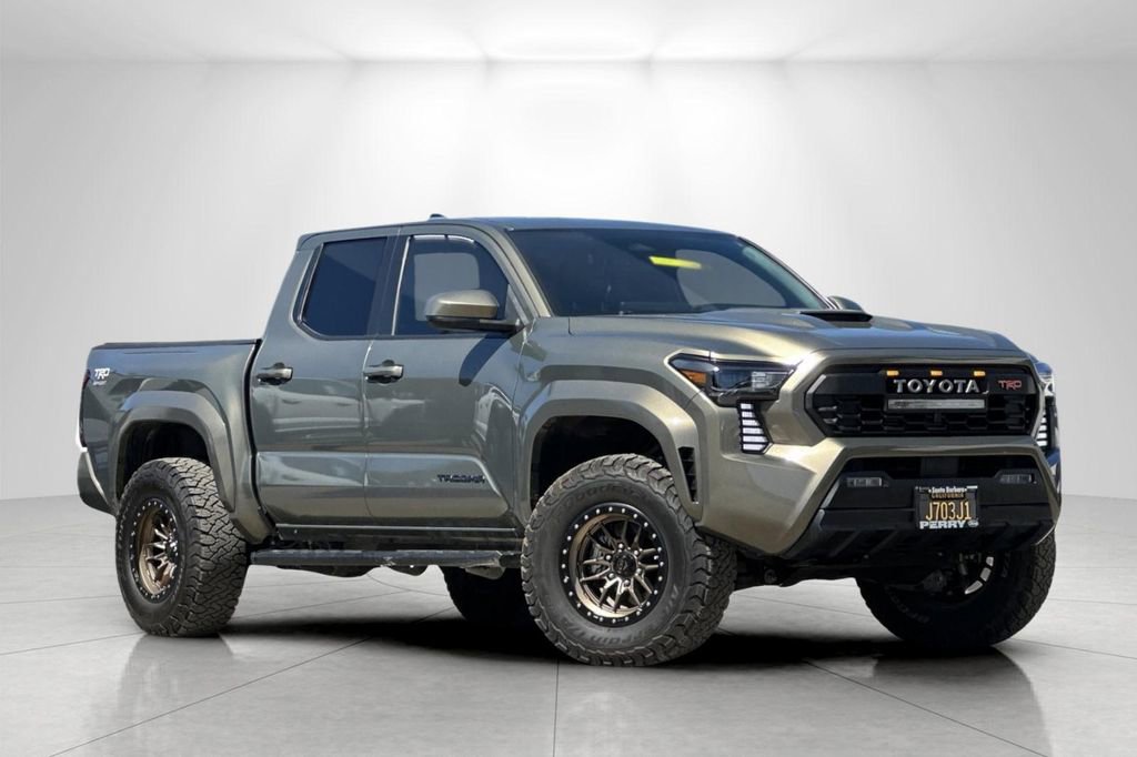 Used 2024 Toyota Tacoma TRD Sport image 1