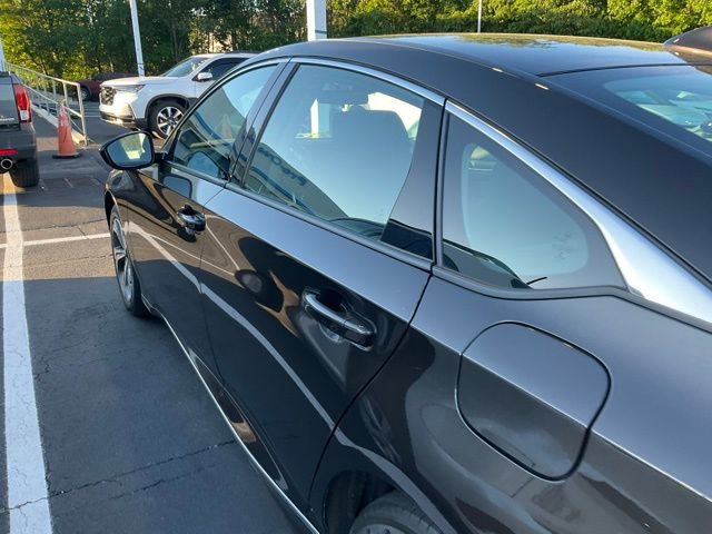 Used 2018 Honda Accord EX image 10