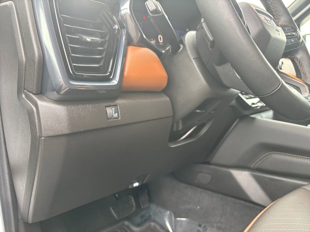 Used 2024 GMC Canyon AT4 w/ AT4 Premium Package AWD/4WD image 22