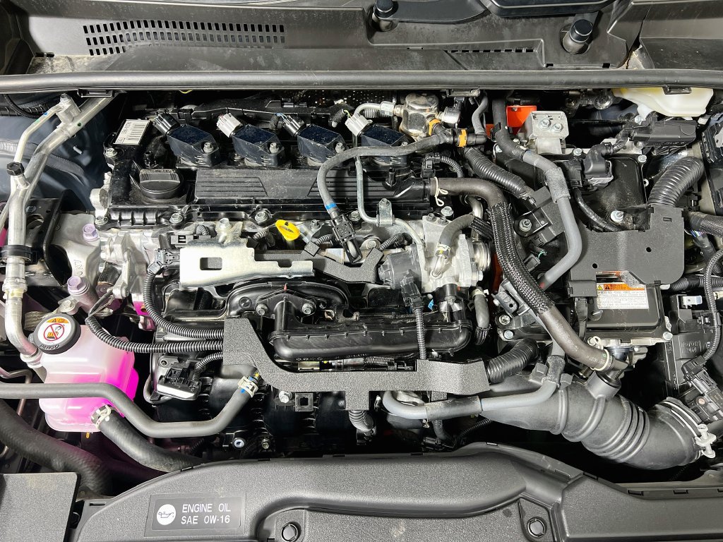 Certified 2025 Toyota Prius LE FWD image 26
