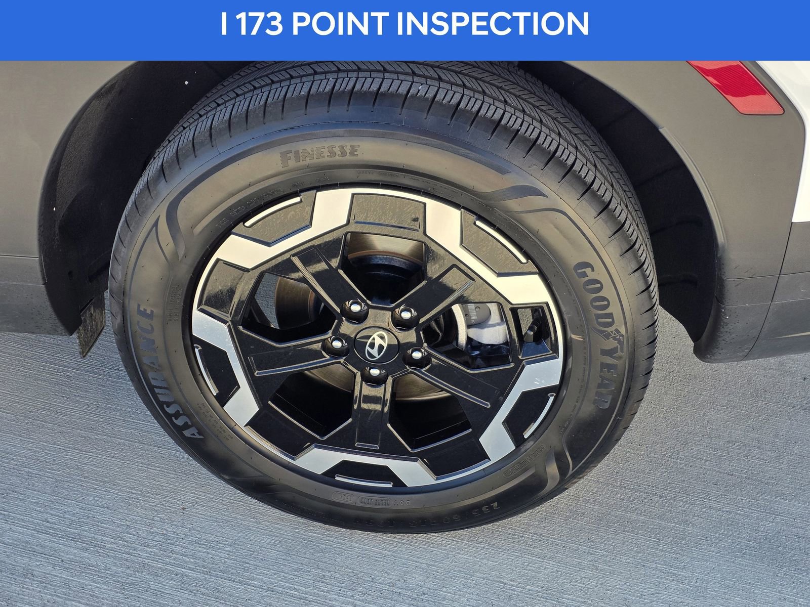 Used 2025 Hyundai Santa Fe SE image 10