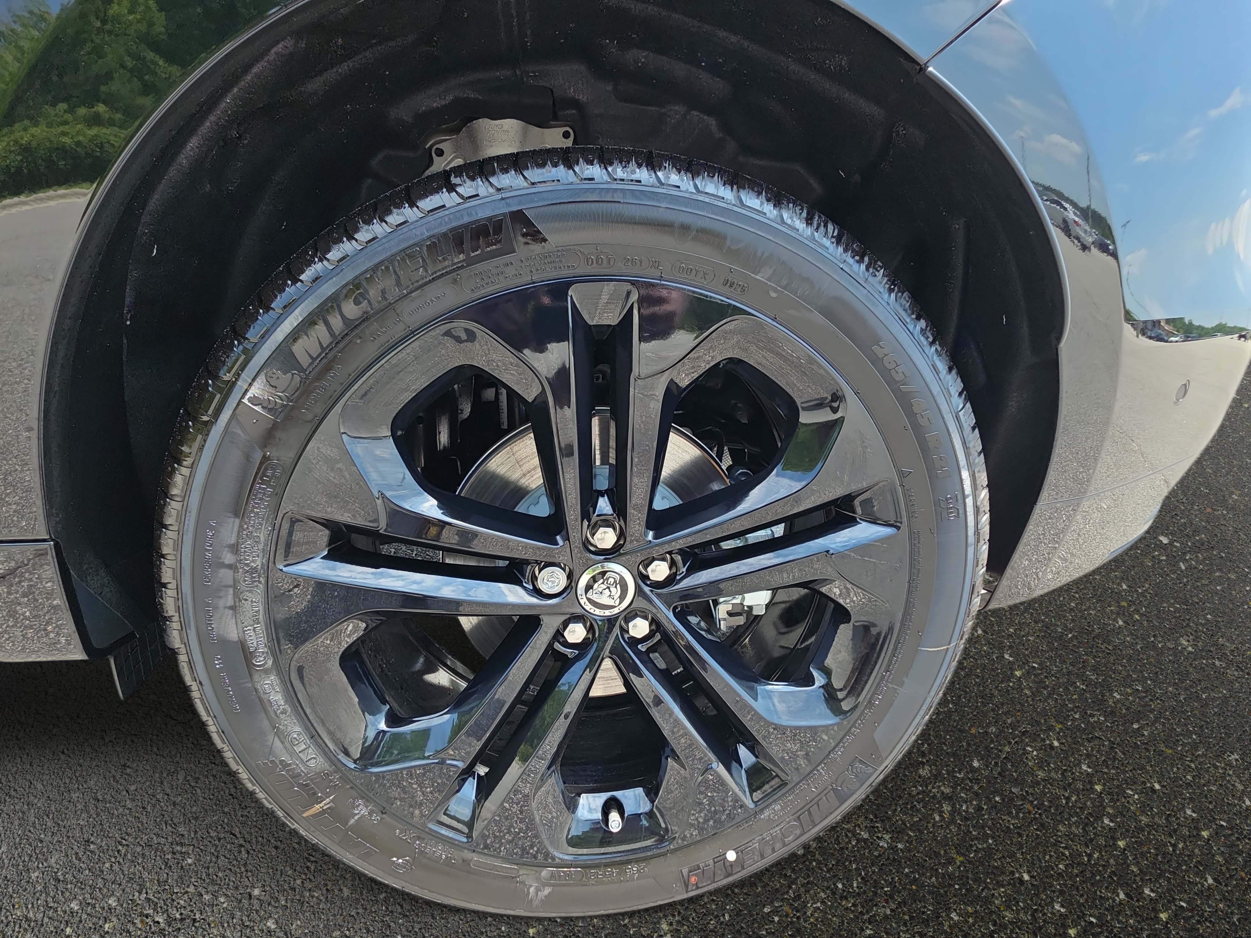 New 2026 Jaguar F-PACE R-Dynamic S AWD/4WD image 34