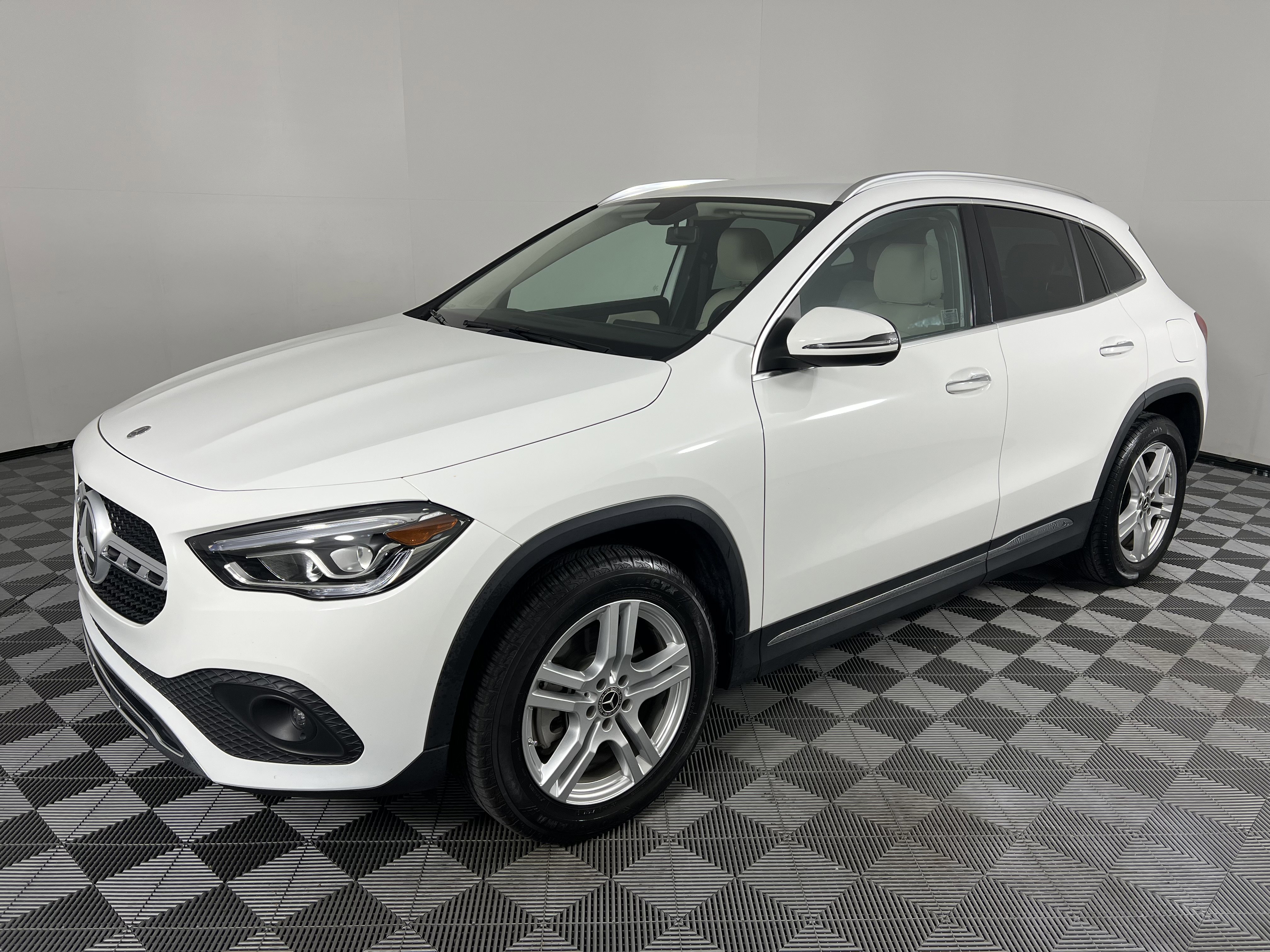Certified 2023 Mercedes-Benz GLA 250 4MATIC image 8