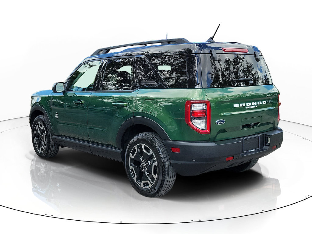 Certified 2024 Ford Bronco Sport Outer Banks w/ Tech Package AWD/4WD image 4