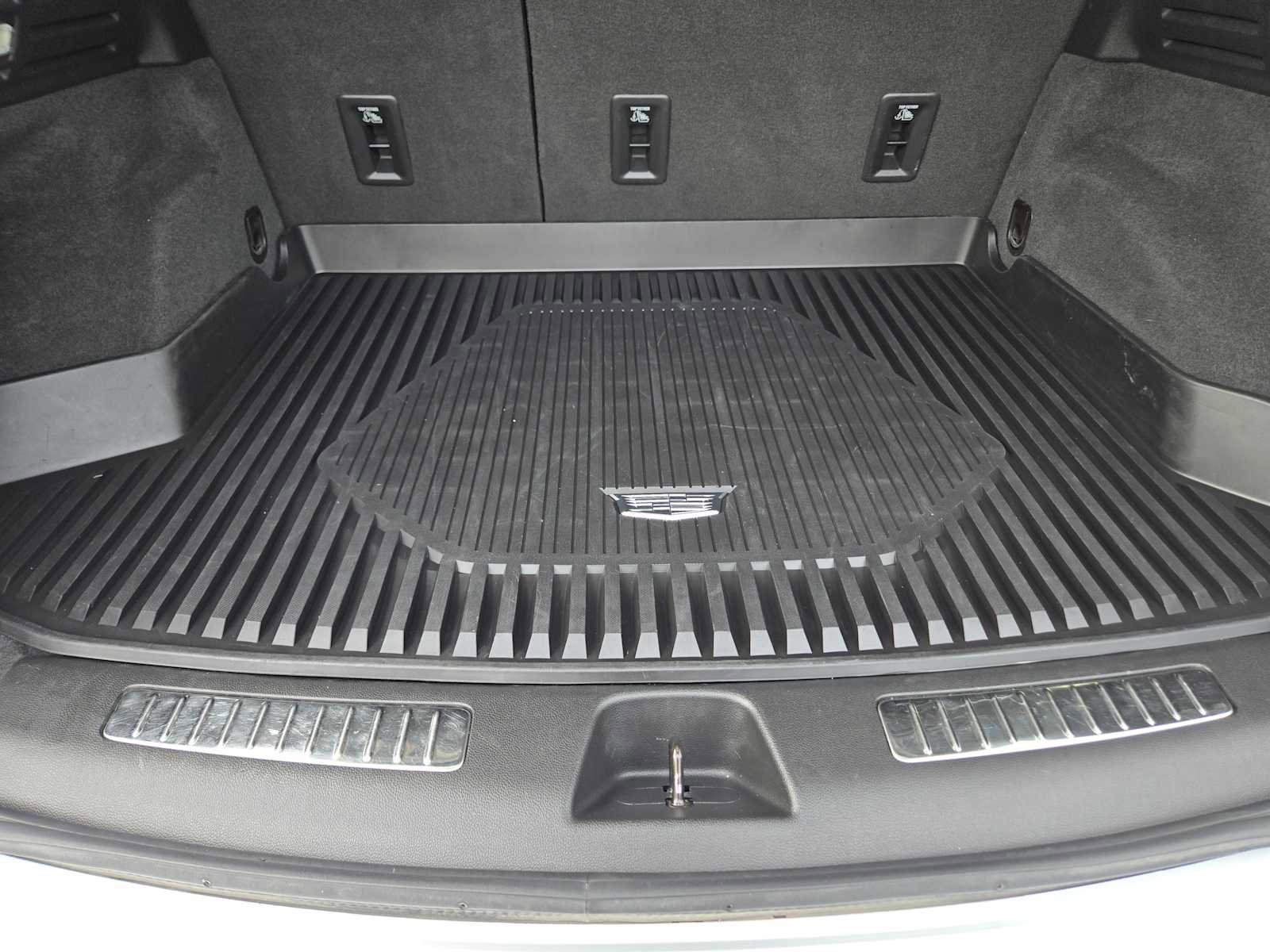 Used 2020 Cadillac XT4 Sport w/ Driver Awareness Package AWD/4WD image 32