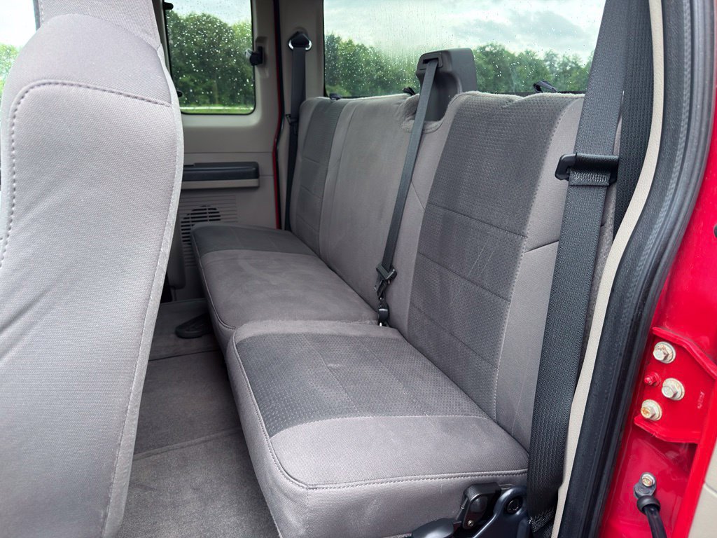 Used 2010 Ford F250 XL AWD/4WD image 3