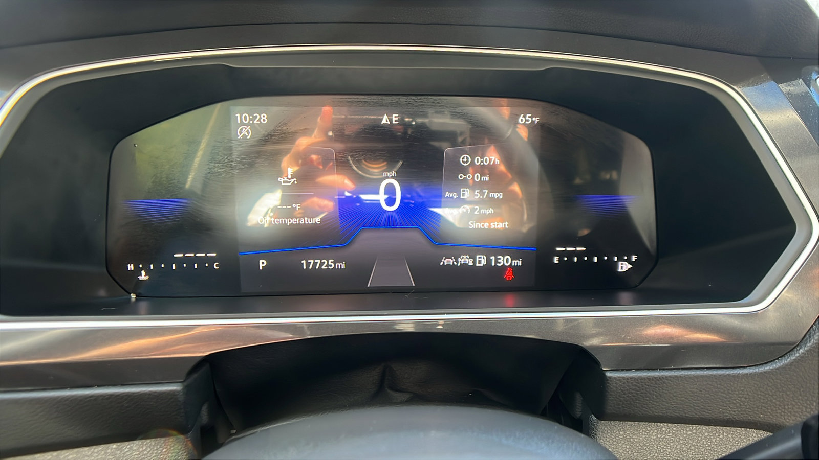 Used 2024 Volkswagen Tiguan SE image 28