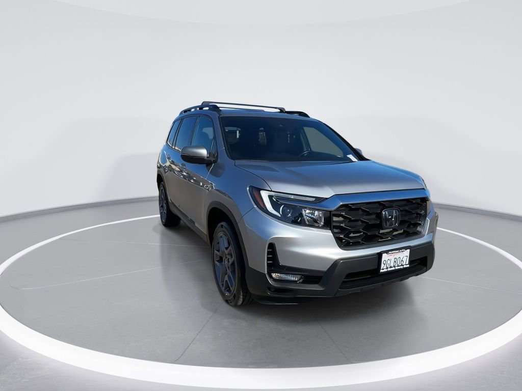 Used 2023 Honda Passport EX-L image 3