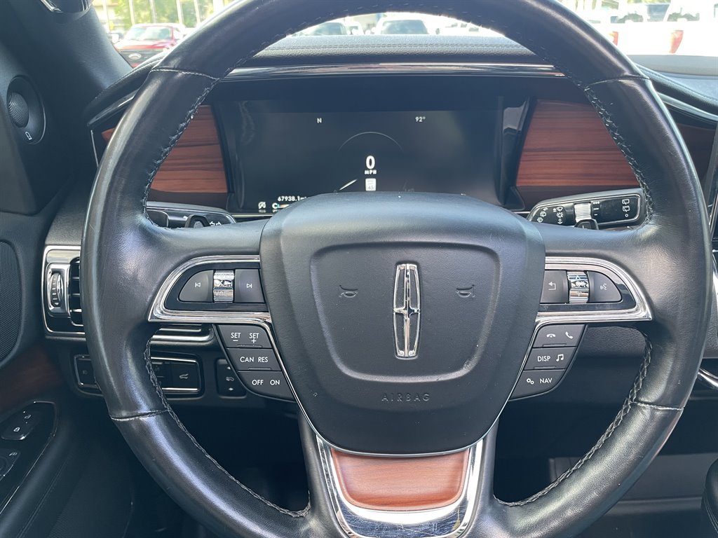 Used 2019 Lincoln Navigator L Select AWD/4WD image 41