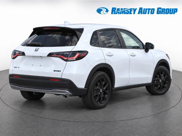 Used 2025 Honda HR-V Sport image 4