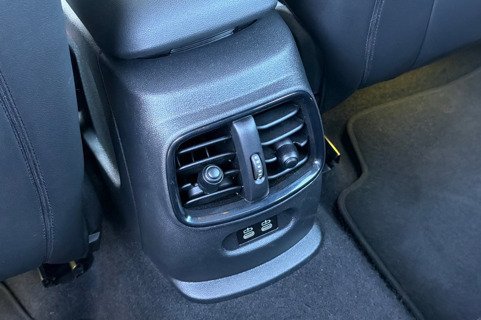 Used 2021 MINI Cooper Clubman S w/ Driver Assistance Package image 16