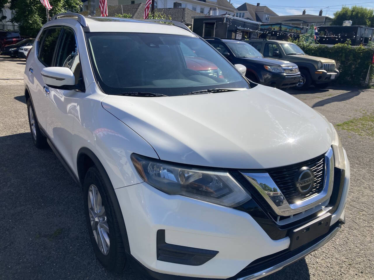 Used 2019 Nissan Rogue S w/ Special Edition Package AWD/4WD image 3