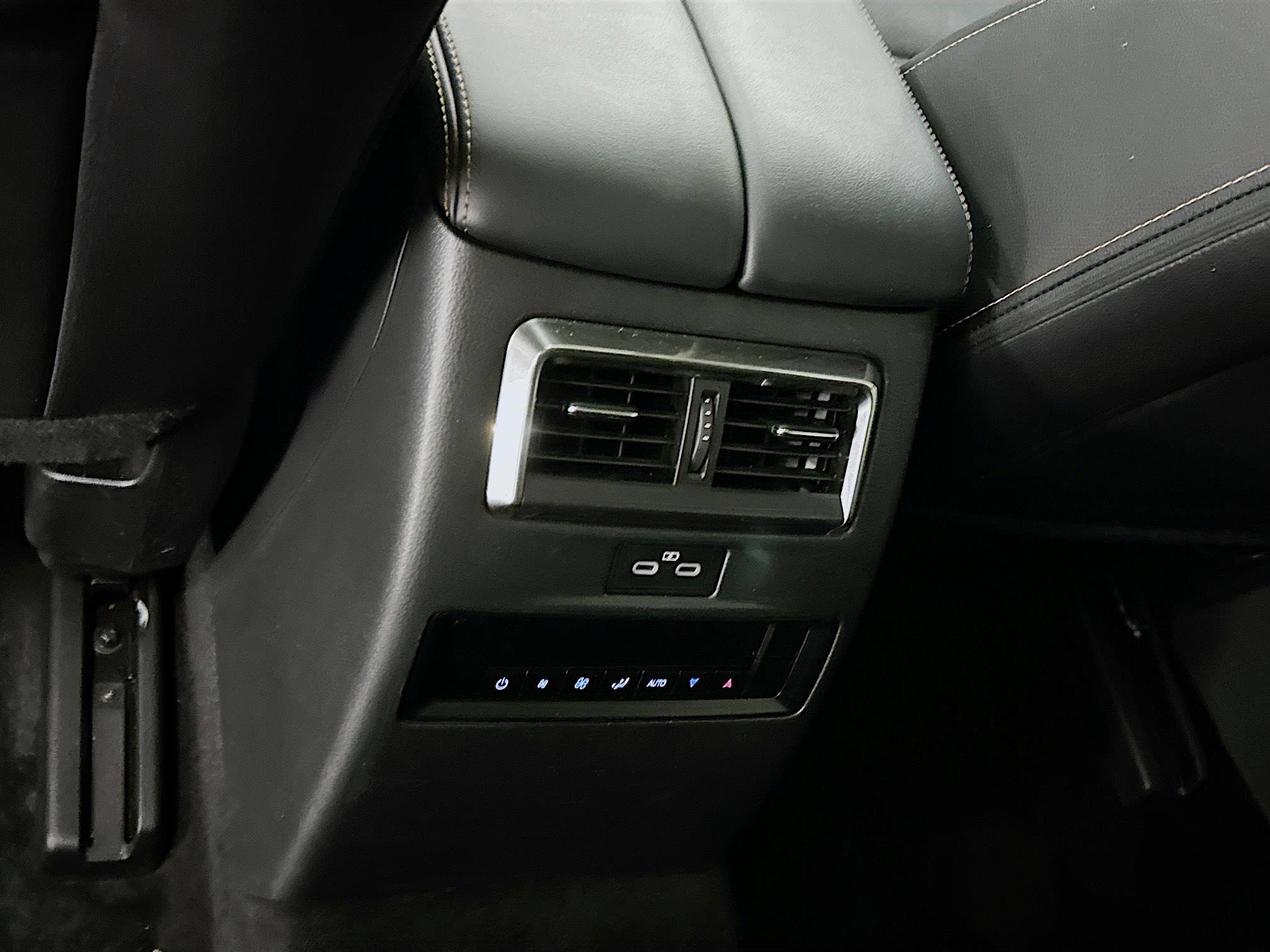 Used 2024 MAZDA CX-90 3.3 Turbo w/ Preferred Plus image 29