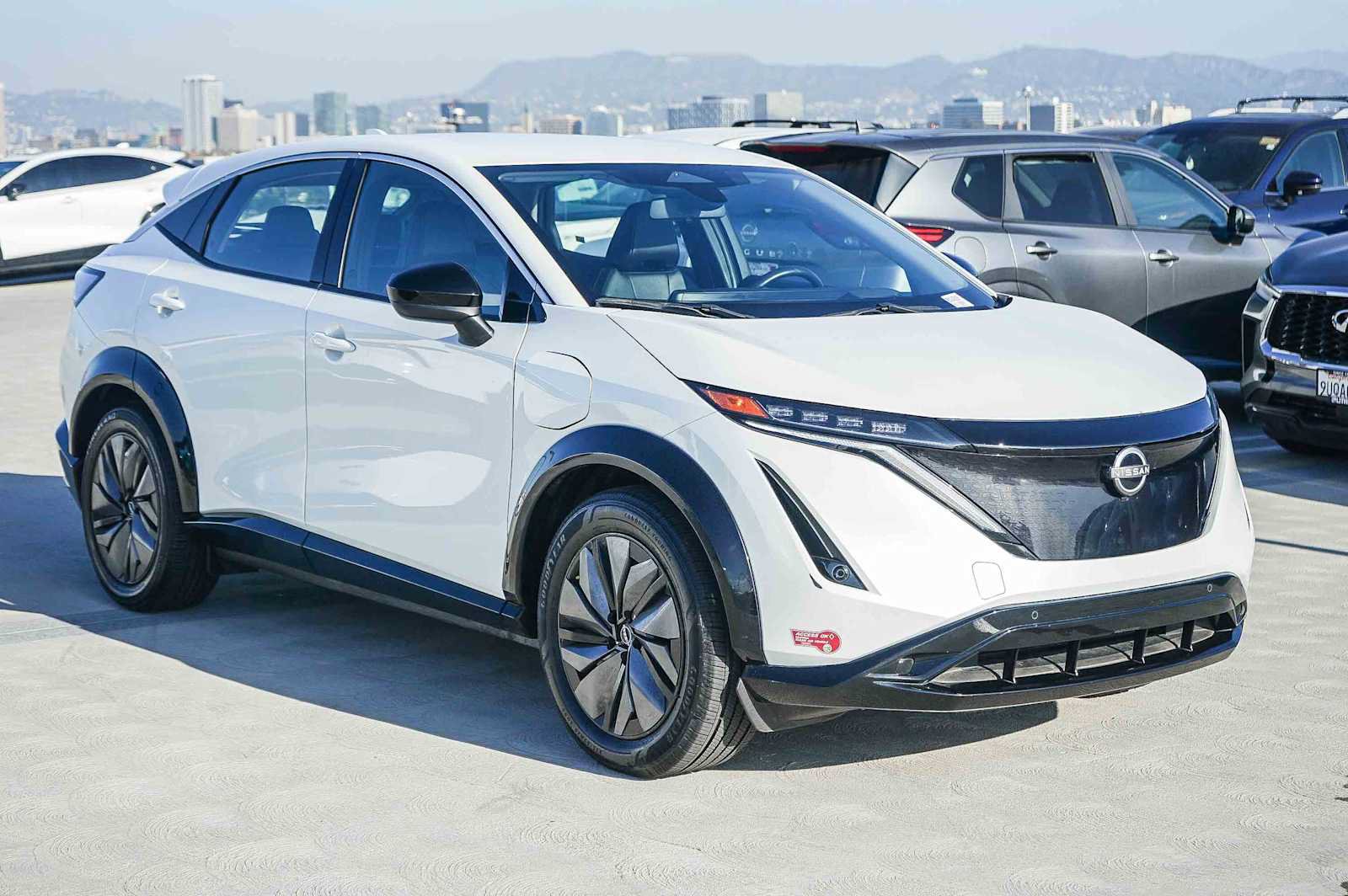 Used 2024 Nissan Ariya FWD image 3