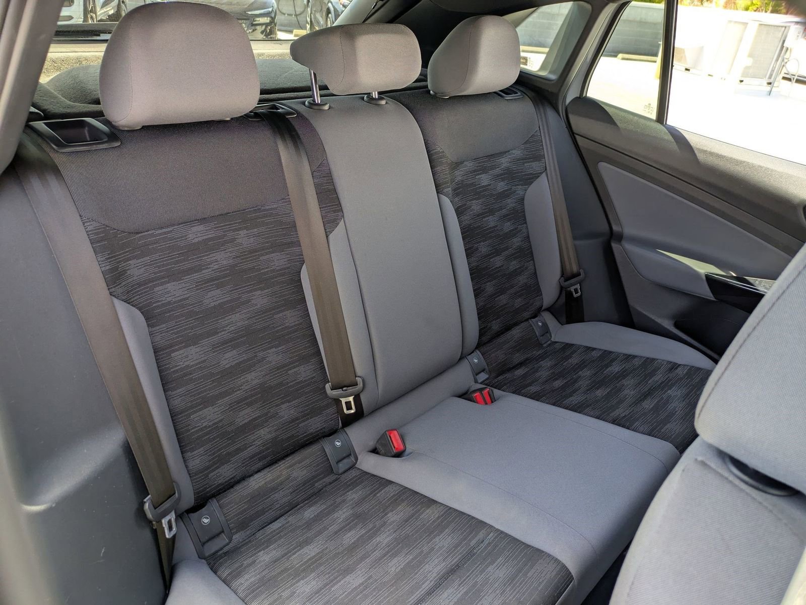 Used 2022 Volkswagen ID.4 Pro RWD image 28