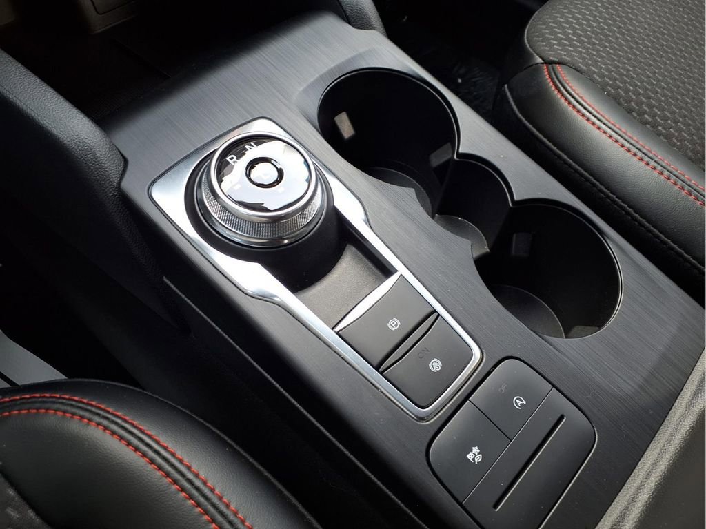 Used 2024 Ford Escape ST-Line w/ Cold Weather Package image 6