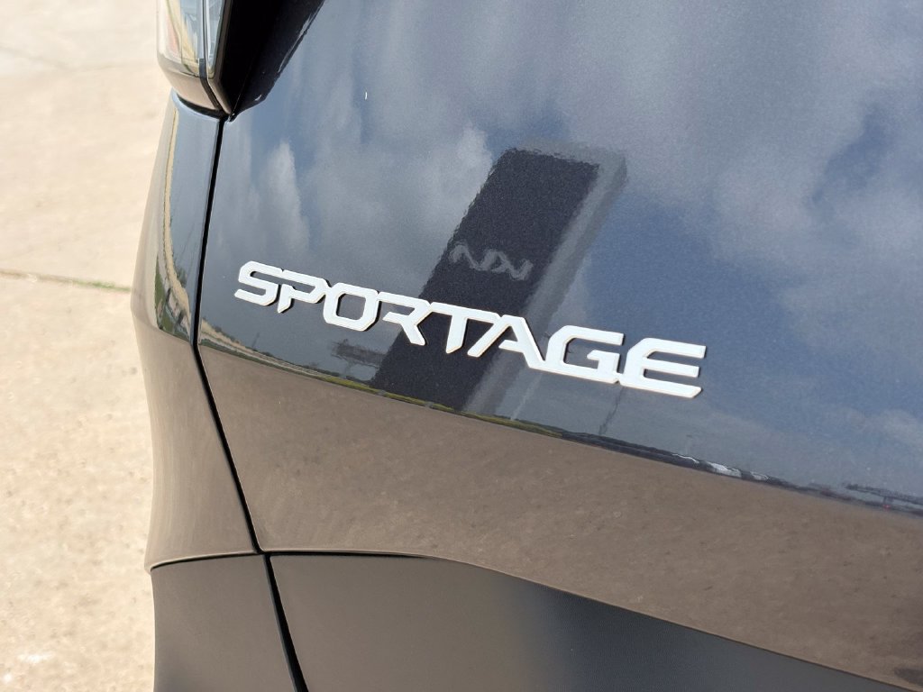 New 2026 Kia Sportage LX FWD image 10