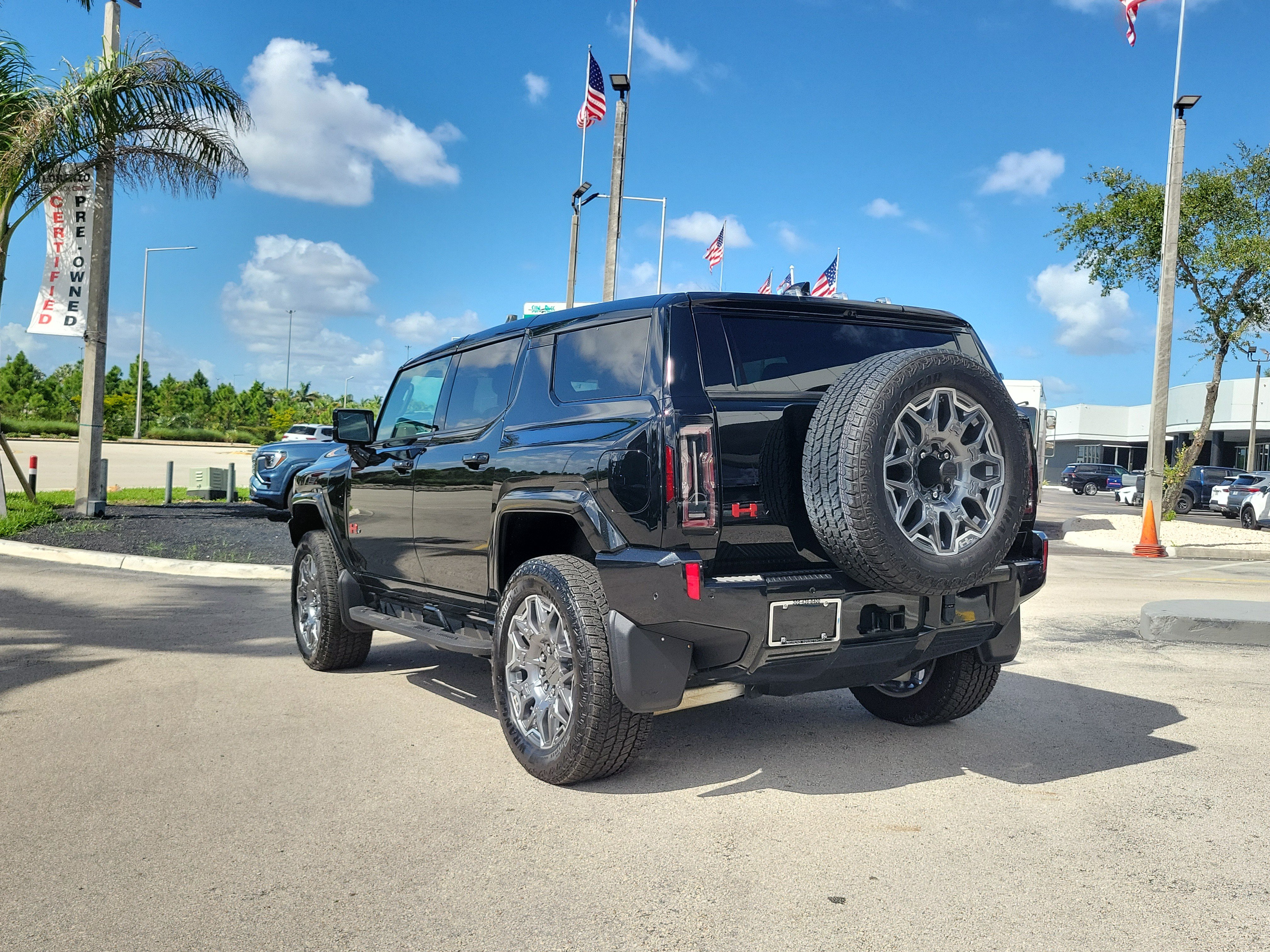 Used 2024 GMC Hummer EV 3X w/ LPO, Sport Package AWD/4WD image 7
