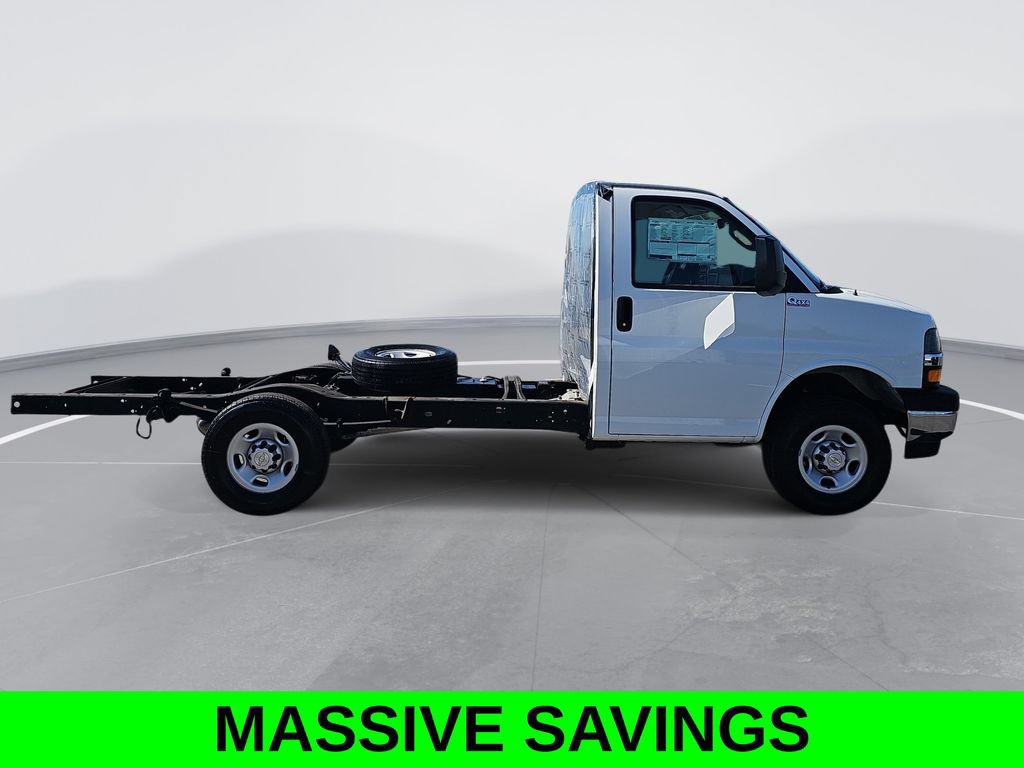 New 2023 Chevrolet Express 3500 w/ Power Convenience Package RWD image 8