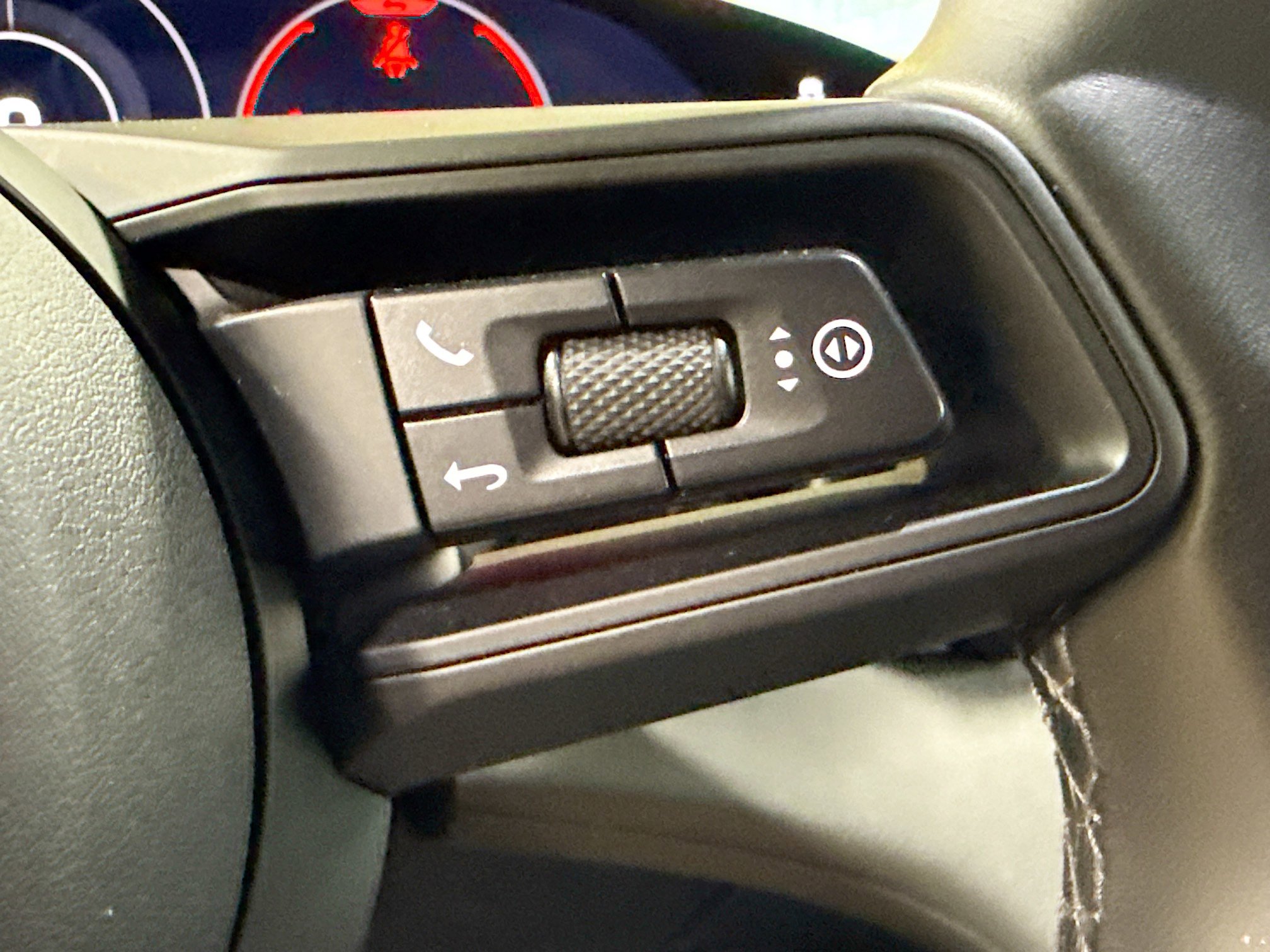 Certified 2024 Porsche Taycan w/ Premium Package image 36