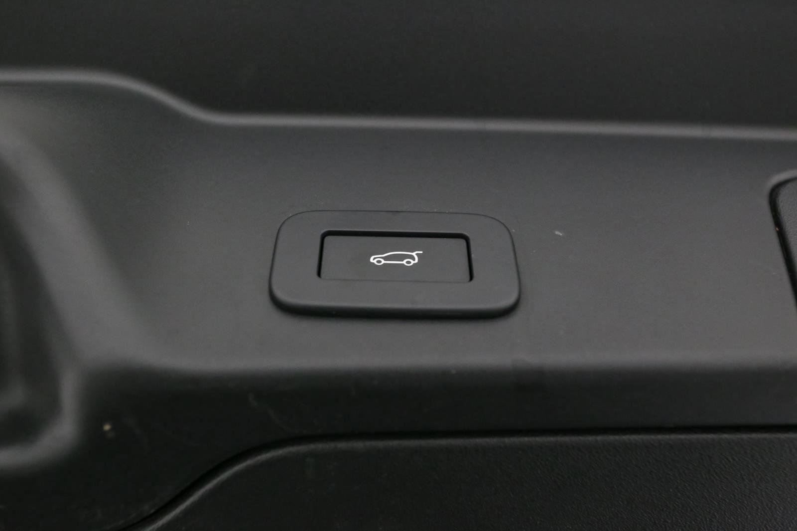 Used 2023 Land Rover Range Rover Evoque S image 14