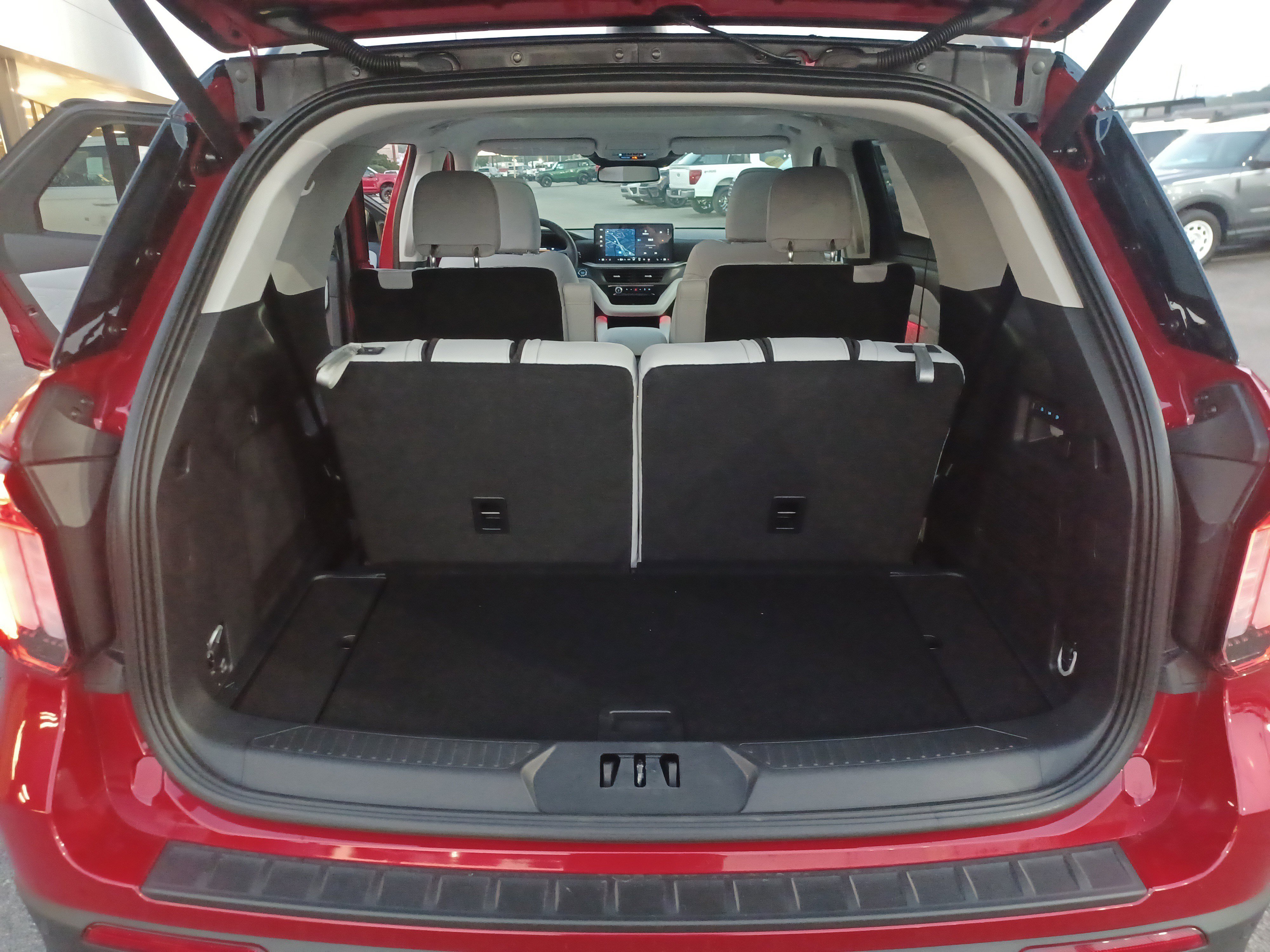 New 2025 Ford Explorer Platinum w/ Ultimate Package image 15