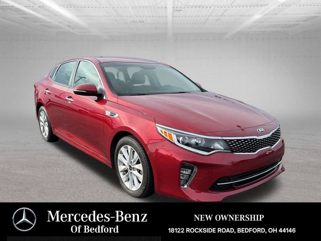 Used 2018 Kia Optima S FWD image 4