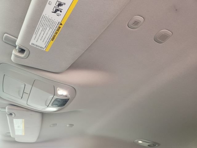 Used 2023 Chrysler Voyager LX FWD image 27