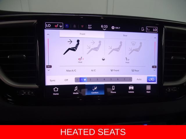Used 2025 Chrysler Pacifica Select FWD image 13