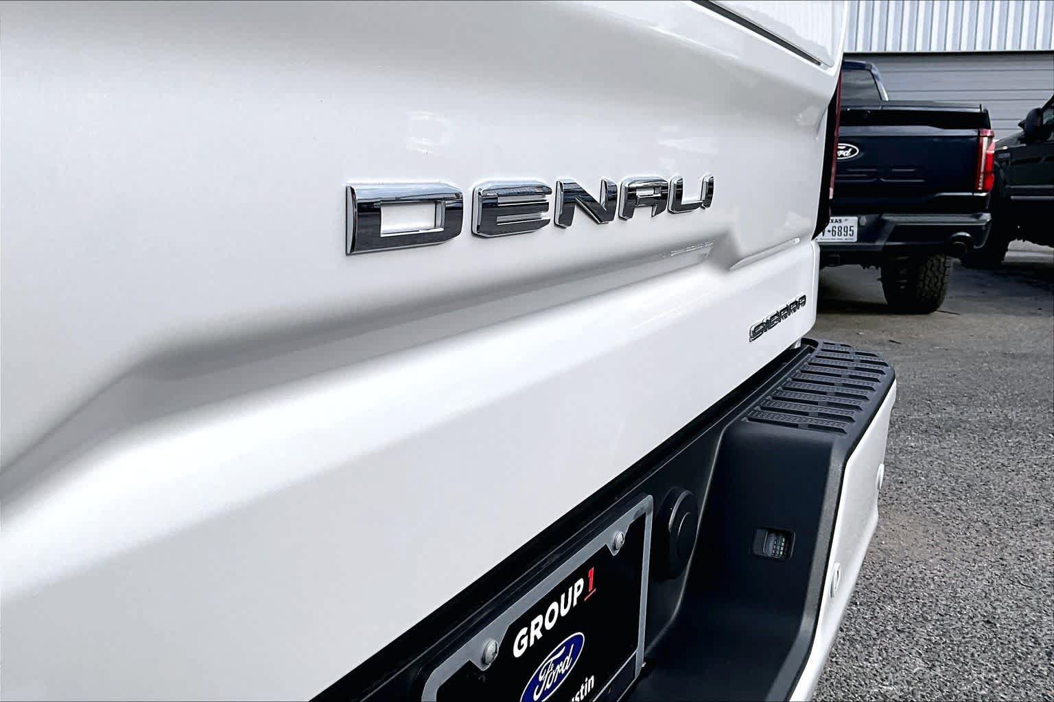 Used 2022 GMC Sierra 1500 Denali w/ Denali Reserve Package RWD image 13