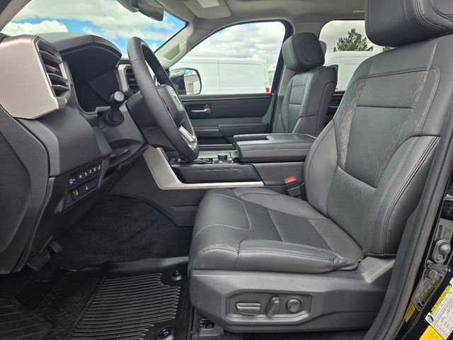Used 2024 Toyota Sequoia SR5 w/ SR5 Premium Package AWD/4WD image 4