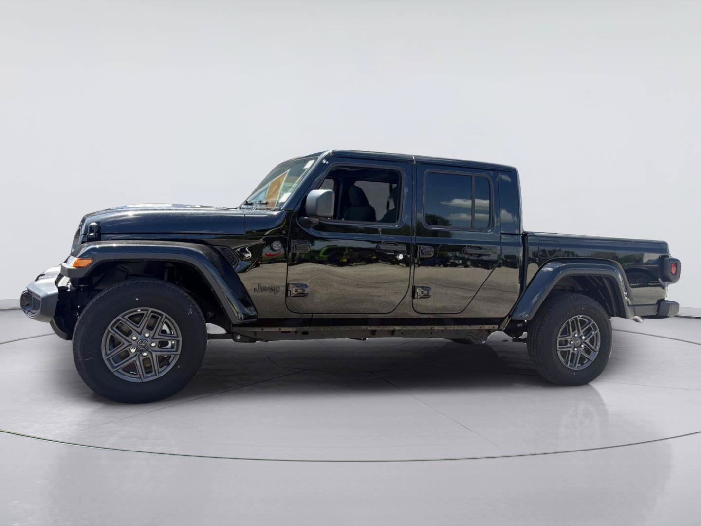 New 2025 Jeep Gladiator Sport