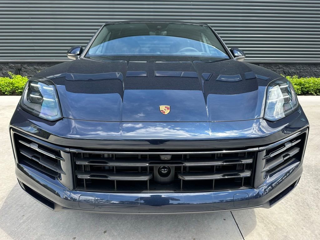 Used 2025 Porsche Cayenne E-Hybrid Coupe image 7