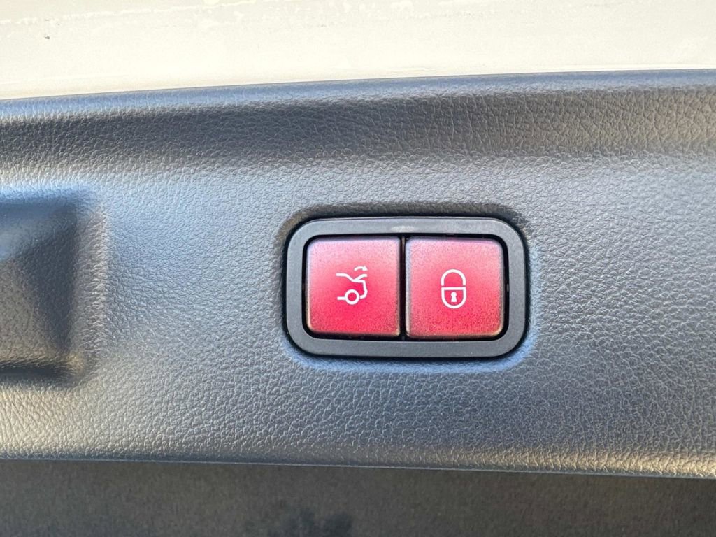 New 2025 Mercedes-Benz S 580 4MATIC Sedan image 7