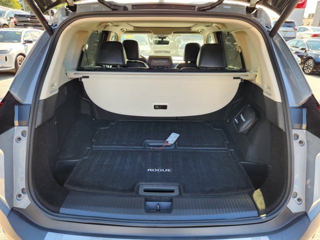 Certified 2023 Nissan Rogue SL w/ SL Premium Package AWD/4WD image 20