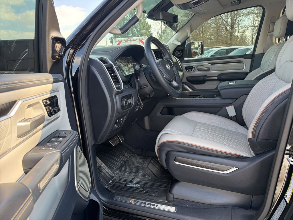 Used 2025 RAM 1500 Tungsten w/ Trailer Tow Group image 10