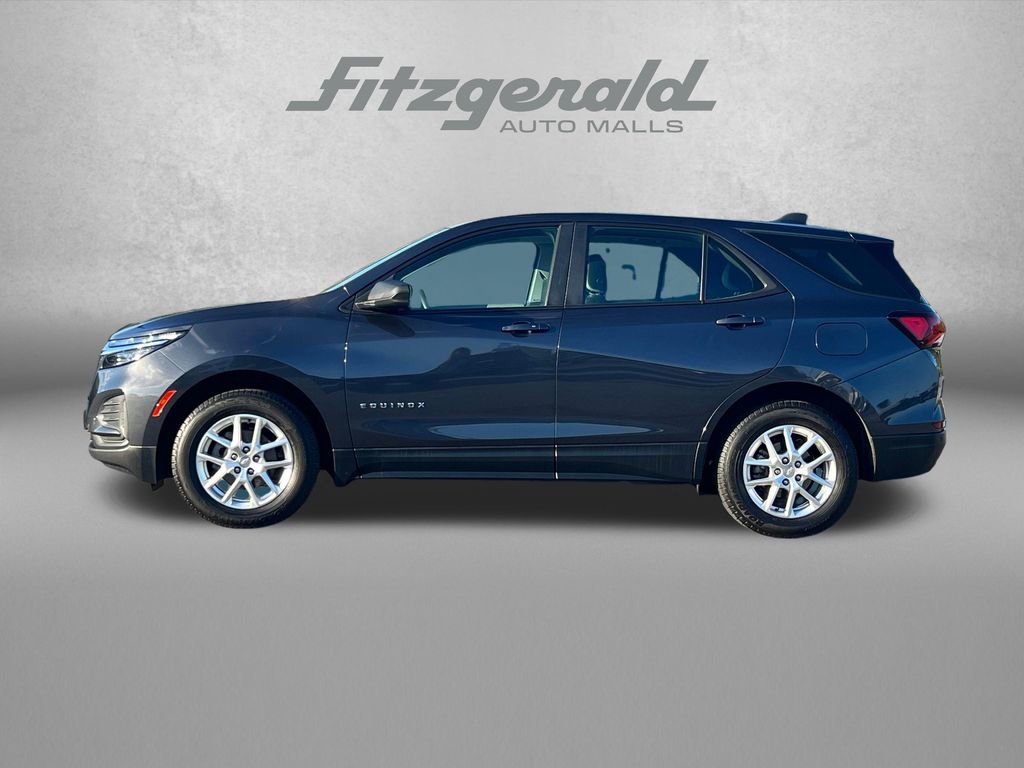 Used 2022 Chevrolet Equinox LS AWD/4WD image 4