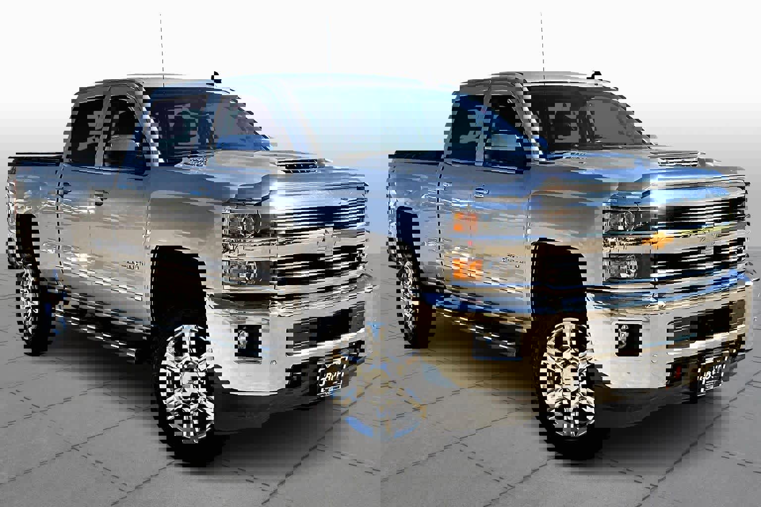 Used 2019 Chevrolet Silverado 2500 LTZ w/ Duramax Plus Package image 2