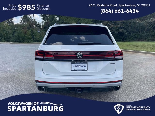Used 2024 Volkswagen Atlas Peak Edition SEL image 5