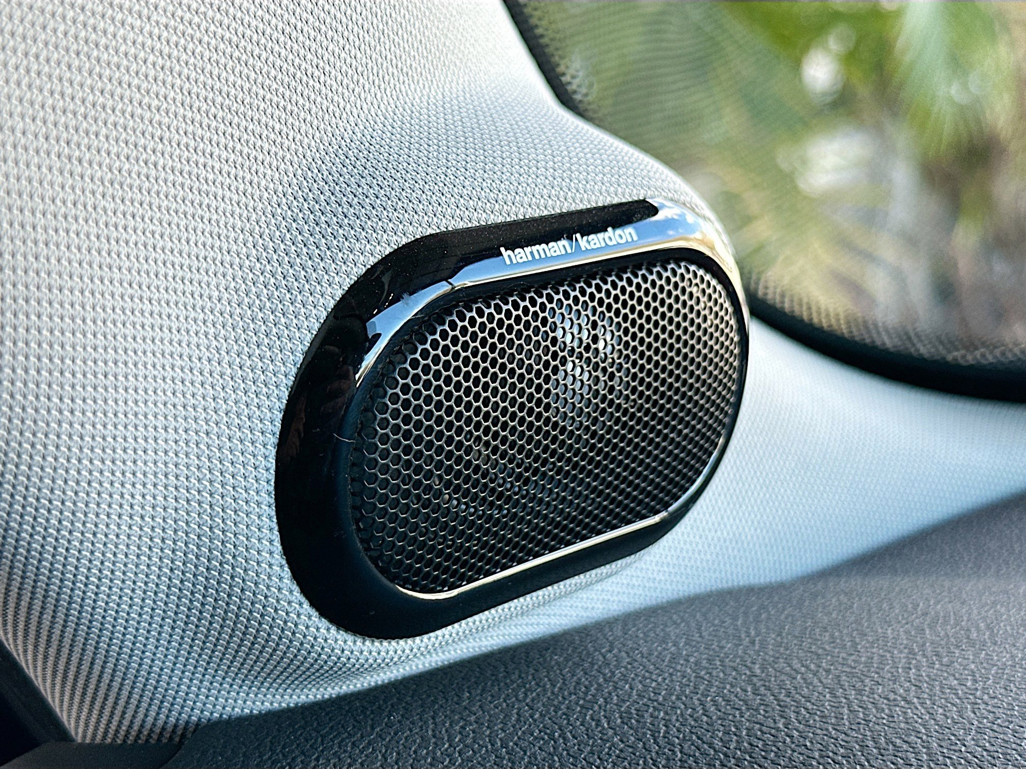 Used 2015 MINI Cooper 4-Door Hardtop image 17