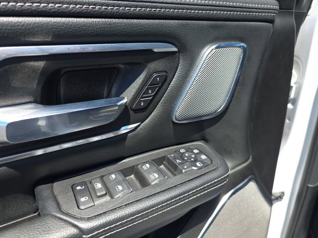 Used 2025 RAM 1500 Laramie w/ Advanced Safety Group II AWD/4WD image 16