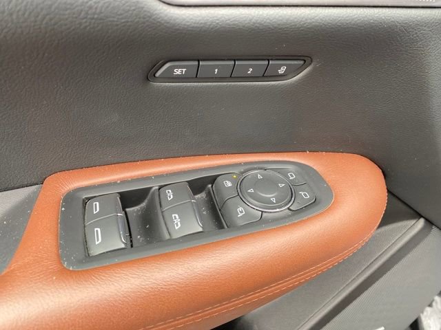 Certified 2023 Cadillac XT5 Premium Luxury w/ LPO, Floor Liner Package image 17